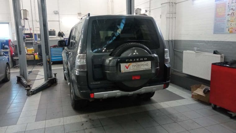 Mitsubishi Pajero, 2012 - вид 3