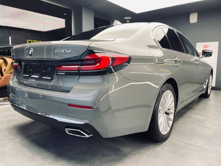 BMW 5 серия, 2020 - вид 3