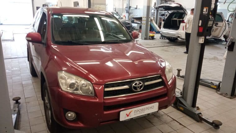 Toyota RAV4, 2010 - вид 1