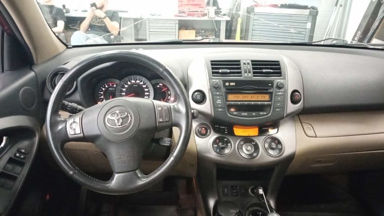 Toyota RAV4, 2010 - вид 4