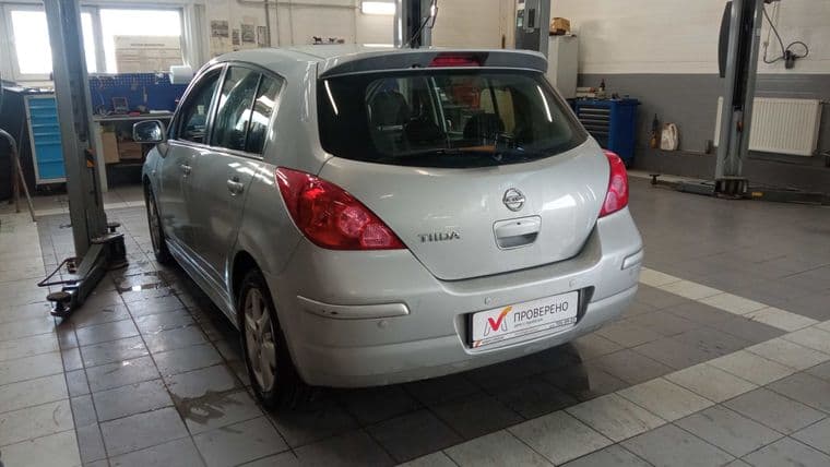 Nissan Tiida, 2013 - вид 3