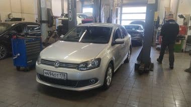Volkswagen Polo 2012 года, 118 827 км - вид 1