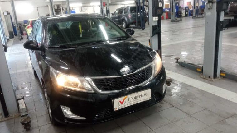KIA Rio 2013 года, 148 497 км - вид 2