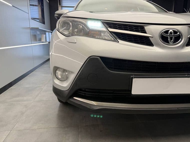 Toyota RAV4, 2013 - вид 4