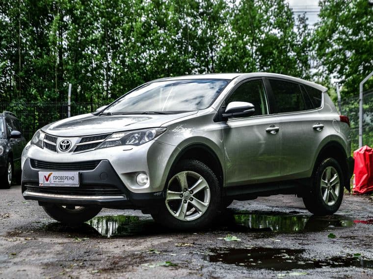 Toyota RAV4, 2013