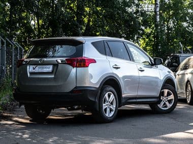 Toyota RAV4 2013 года, 244 978 км - вид 2