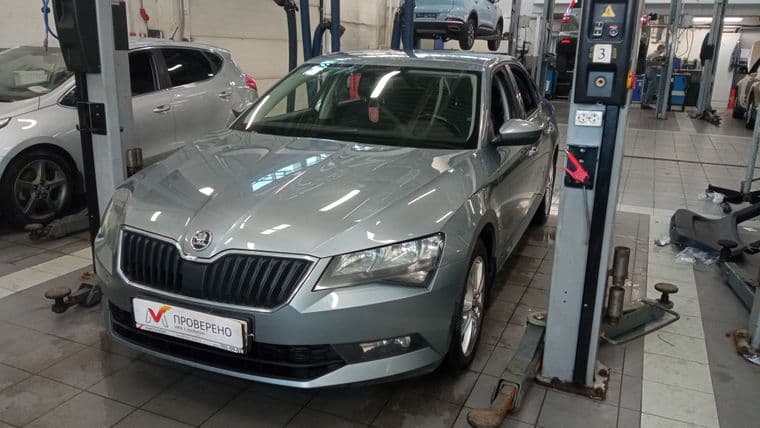 Skoda Superb 2017 года, 107 168 км - вид 1