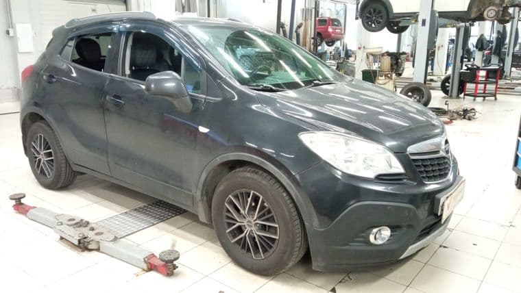 Opel Mokka 2014 года, 190 093 км - вид 2