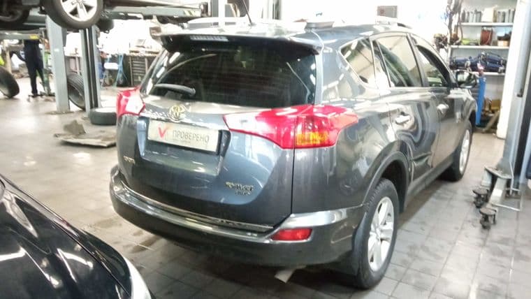Toyota RAV4, 2013 - вид 2