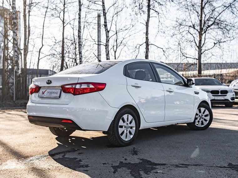 KIA Rio 2014 года, 155 500 км - вид 2