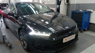 KIA K5 2020 года, 137 510 км - вид 2