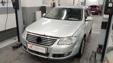 Volkswagen Passat 2008 года, 255 003 км - вид 1