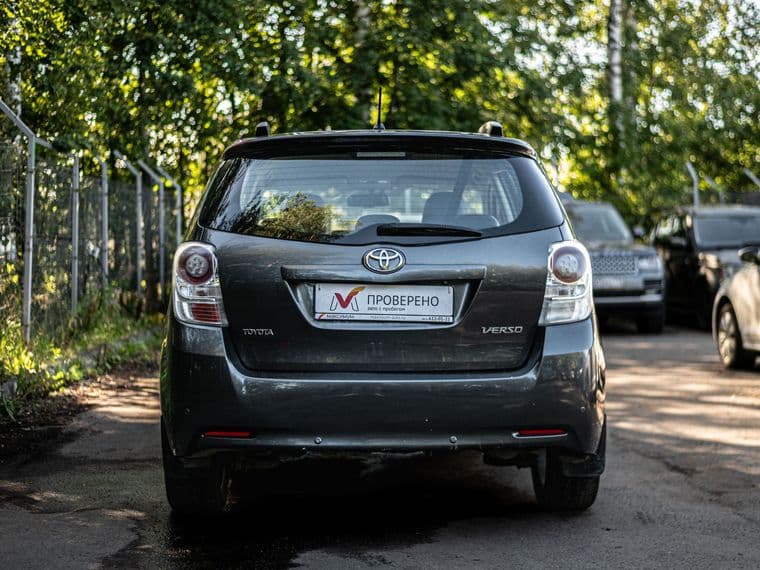 Toyota Verso, 2012 - вид 3