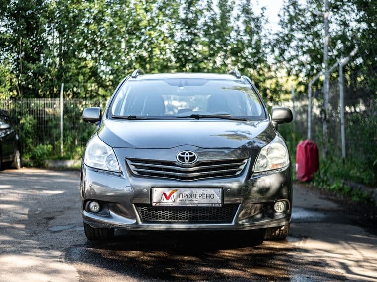 Toyota Verso, 2012 - вид 2