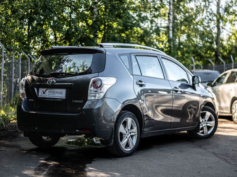 Toyota Verso, 2012 - вид 1