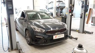 KIA Cerato 2020 года, 41 590 км - вид 2