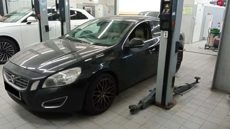 Volvo S60, 2012