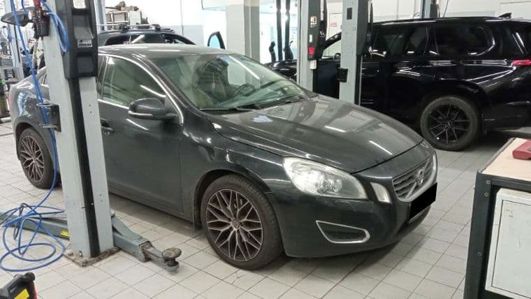 Volvo S60, 2012 - вид 1
