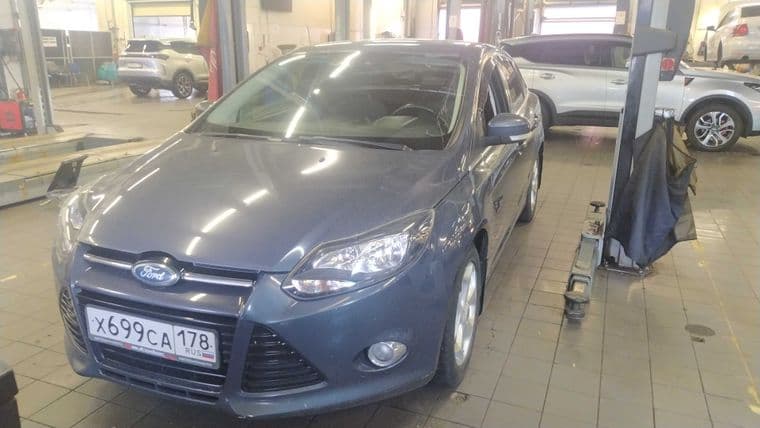 Ford Focus 2011 года, 158 677 км - вид 1