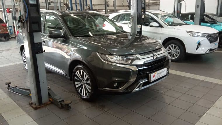 Mitsubishi Outlander, 2020 - вид 1