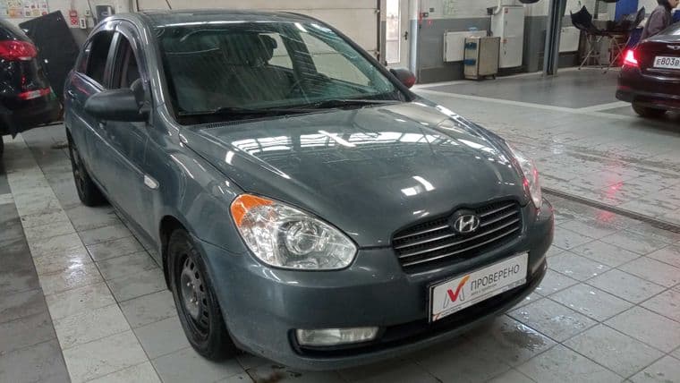 Hyundai Verna 2007 года, 333 452 км - вид 2
