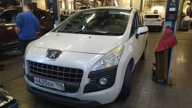 Peugeot 3008 2011 года, 200 190 км | VIN 24605 - вид 1