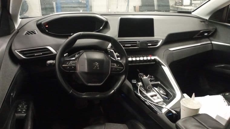 Peugeot 3008, 2018 - вид 4