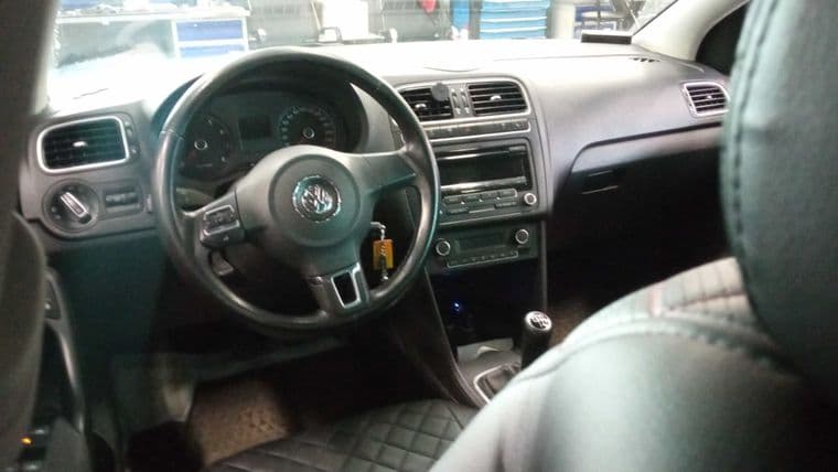 Volkswagen Polo, 2011 - вид 4