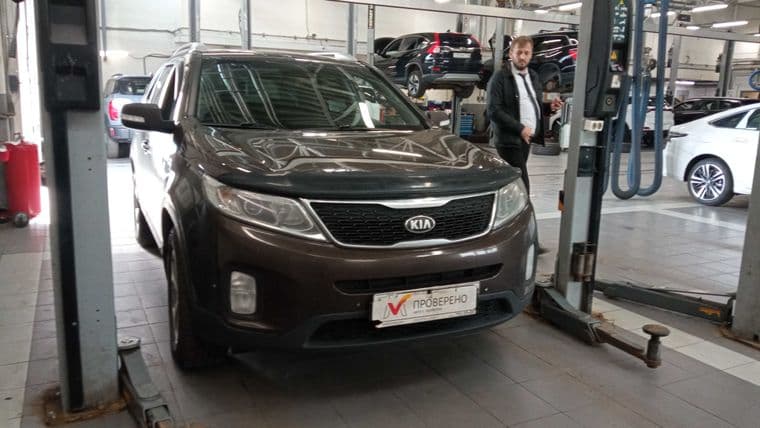 KIA Sorento 2014 года, 303 746 км - вид 2