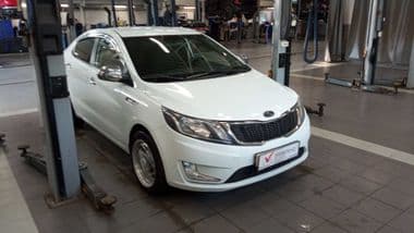KIA Rio 2013 года, 138 527 км - вид 2