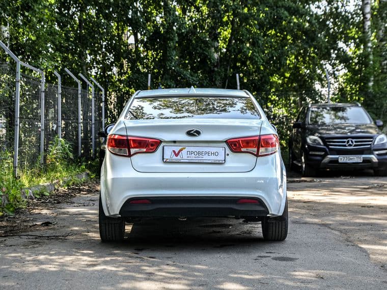 KIA Rio, 2013 - вид 3