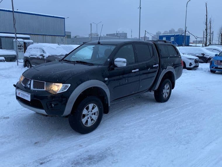 Mitsubishi L200, 2012