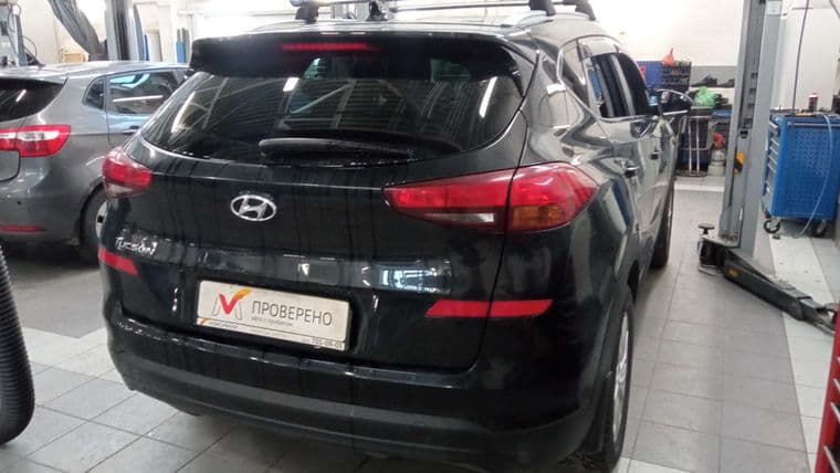 Hyundai Tucson, 2018 - вид 2