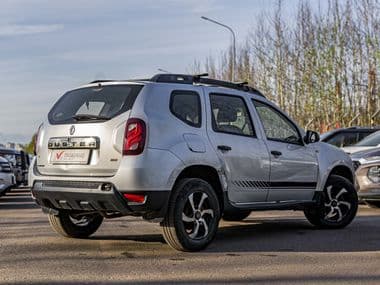 Renault Duster 2016 года, 193 554 км - вид 2