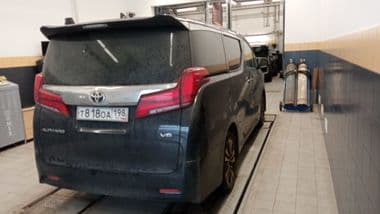 Toyota Alphard 2019 года, 153 251 км - вид 2