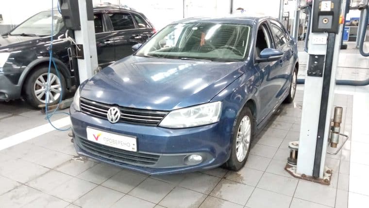 Volkswagen Jetta 2012 года, 230 008 км - вид 1