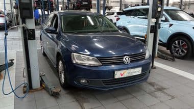 Volkswagen Jetta 2012 года, 230 008 км - вид 2