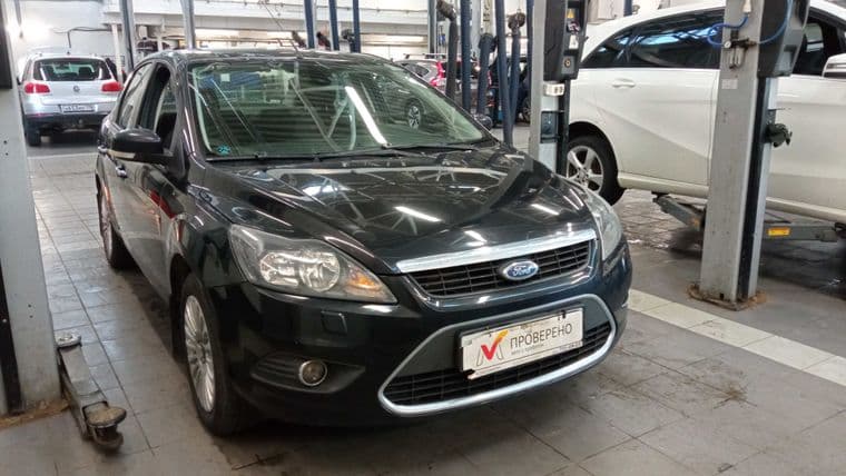 Ford Focus 2010 года, 105 611 км - вид 2