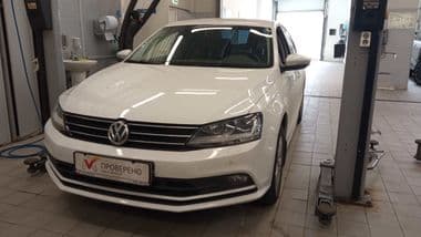 Volkswagen Jetta 2017 года, 75 203 км - вид 1