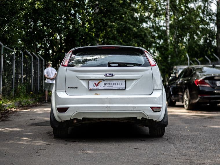 Ford Focus, 2010 - вид 3