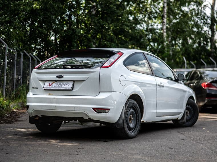 Ford Focus, 2010 - вид 1