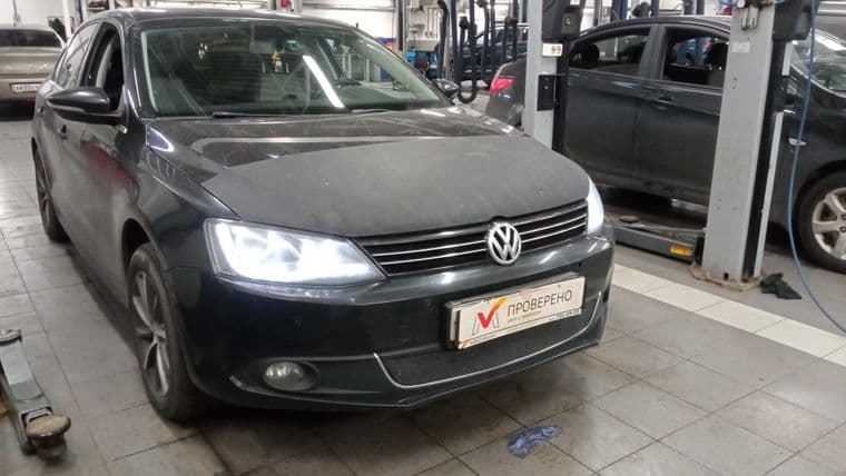 Volkswagen Jetta, 2013 - вид 1