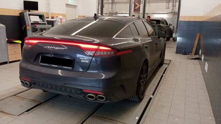 KIA Stinger, 2021 - вид 2