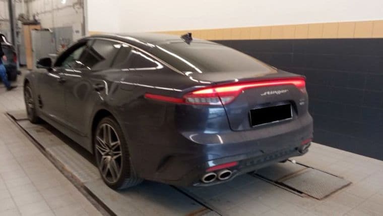 KIA Stinger, 2021 - вид 3