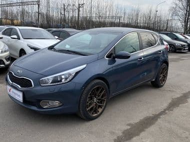 KIA Ceed 2012 года, 209 496 км - вид 1