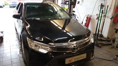 Toyota Camry 2015 года, 69 217 км - вид 2