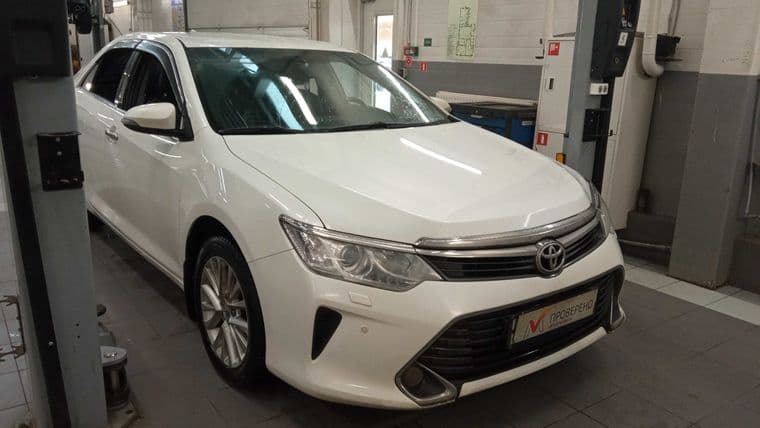Toyota Camry 2014 года, 247 225 км - вид 2