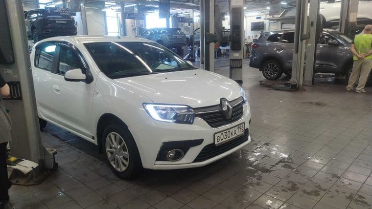Renault Sandero 2018 года, 115 358 км - вид 2