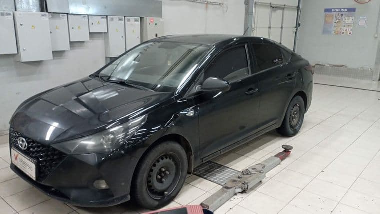 Hyundai Solaris 2020 года, 165 000 км - вид 1