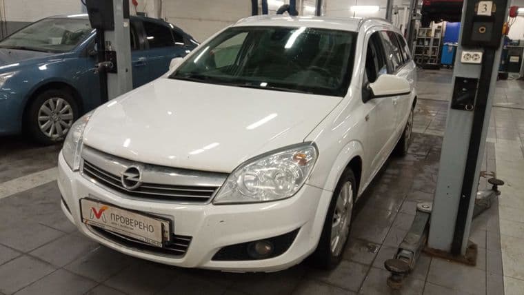 Opel Astra, 2012
